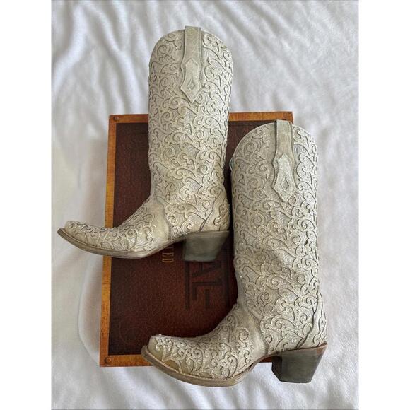 CORRAL WMNS 8 WHITE GLITTER OVERLAY & EMBROIDERY TRIAD SNIP TOE COWBOY BOOT GLOW - Picture 2 of 9